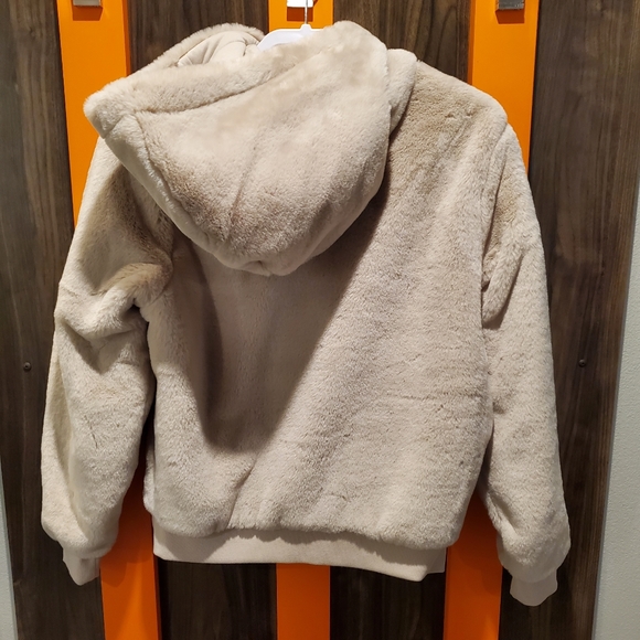 Athleta Ritual Fur Jacket Womens Size Medium - Picture 4 of 16